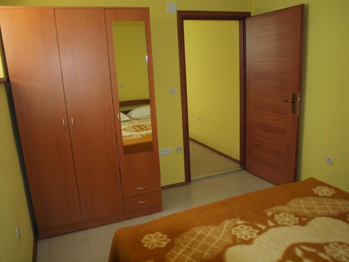 Apartments & Room Masa Starigrad Paklenica Habitación foto